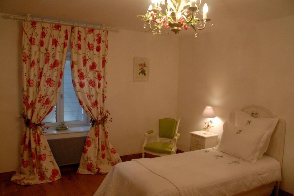 ブラセ Chateau De La Flechere Bed & Breakfast 部屋 写真