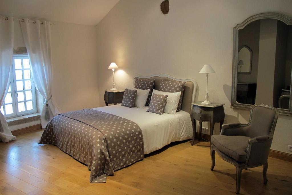 ブラセ Chateau De La Flechere Bed & Breakfast 部屋 写真