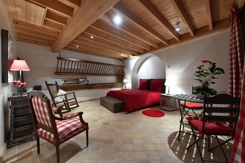 ブラセ Chateau De La Flechere Bed & Breakfast エクステリア 写真